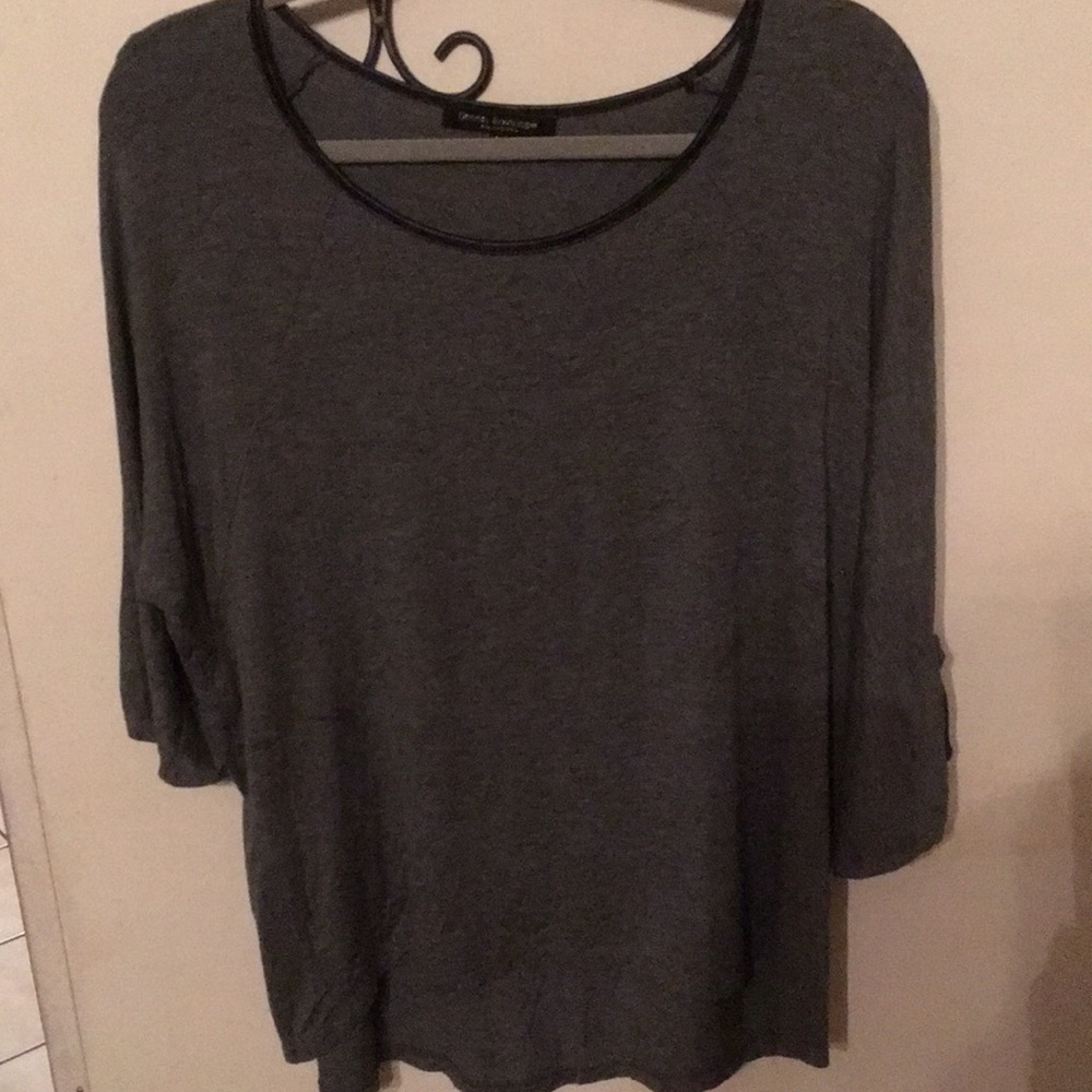 3/4 sleeve gray  blouse uneven length size XL